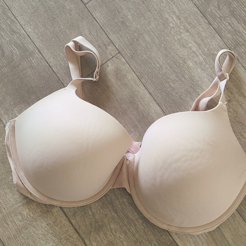 Victoria Secret Bra size 36DDD